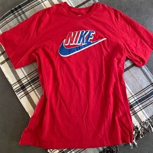 Nike T Shirt